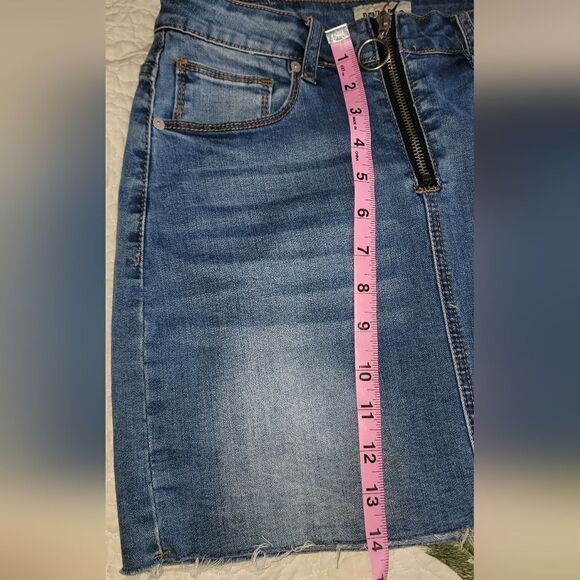 Denim Blvd Jean Skirt (small) - Picture 3 of 7